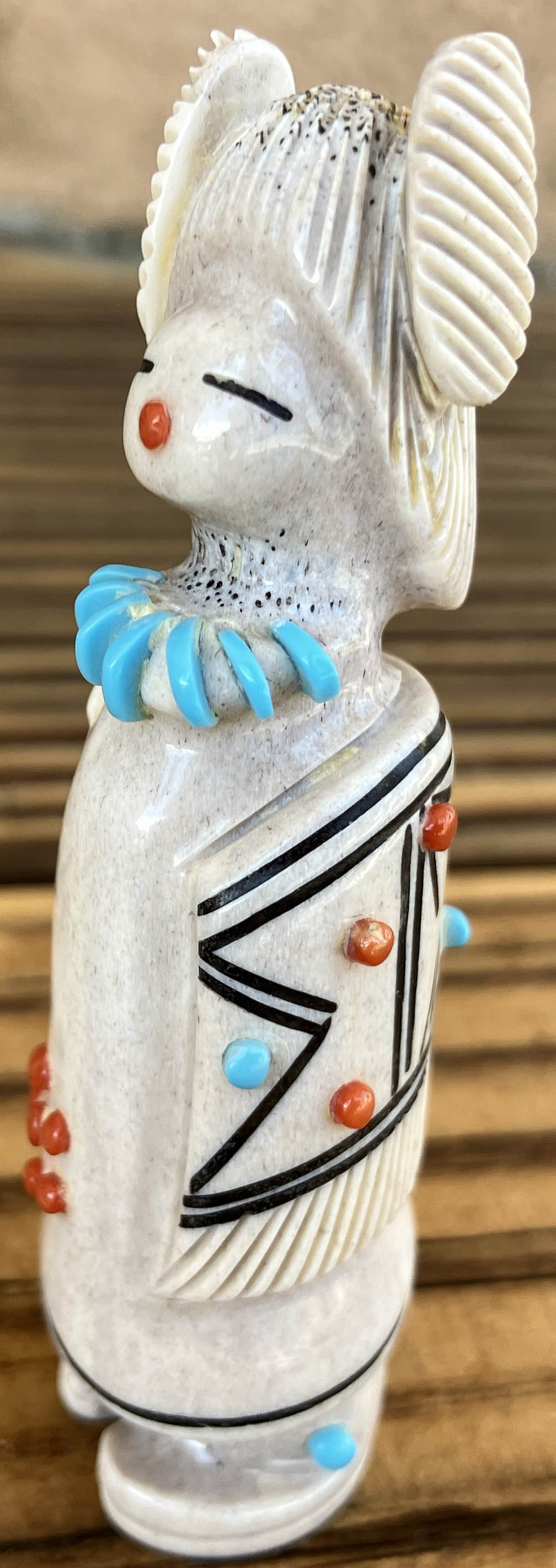 Claudia Peina | Zuni Dancing Bear Fetish | Penfield Gallery of Indian Arts | Albuquerque, New Mexico